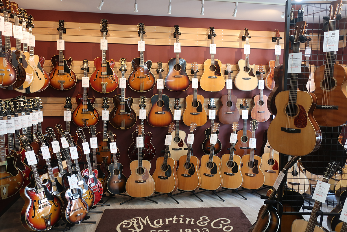 フラット・マンドリンが買えるお勧めのショップ【LAST GUITAR 