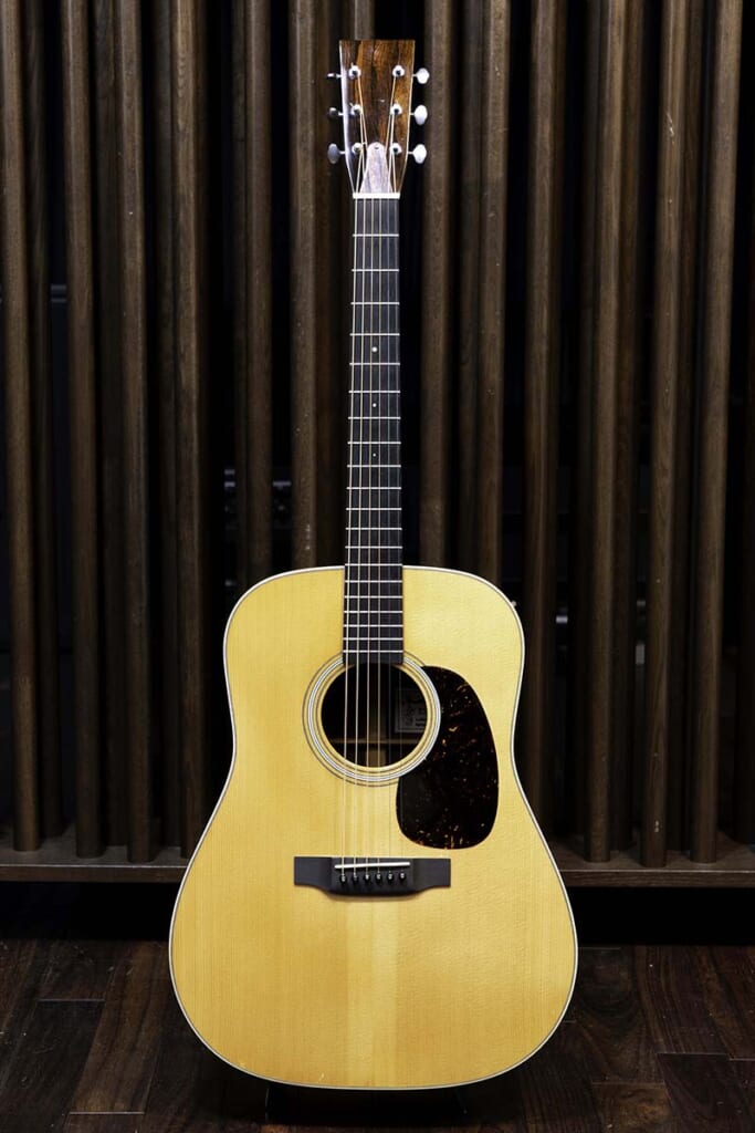 Sakata Guitars D-28B（フロント）