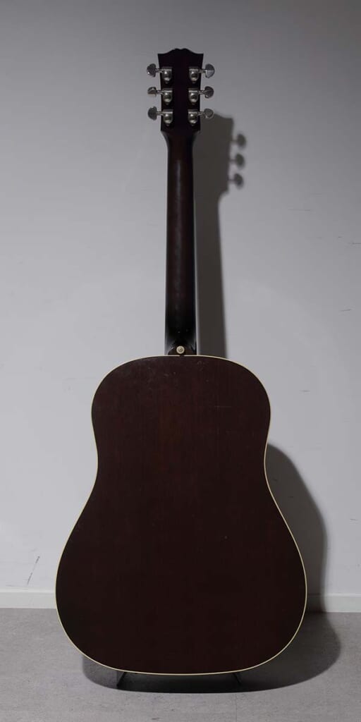 Gibson／J-45（背面）