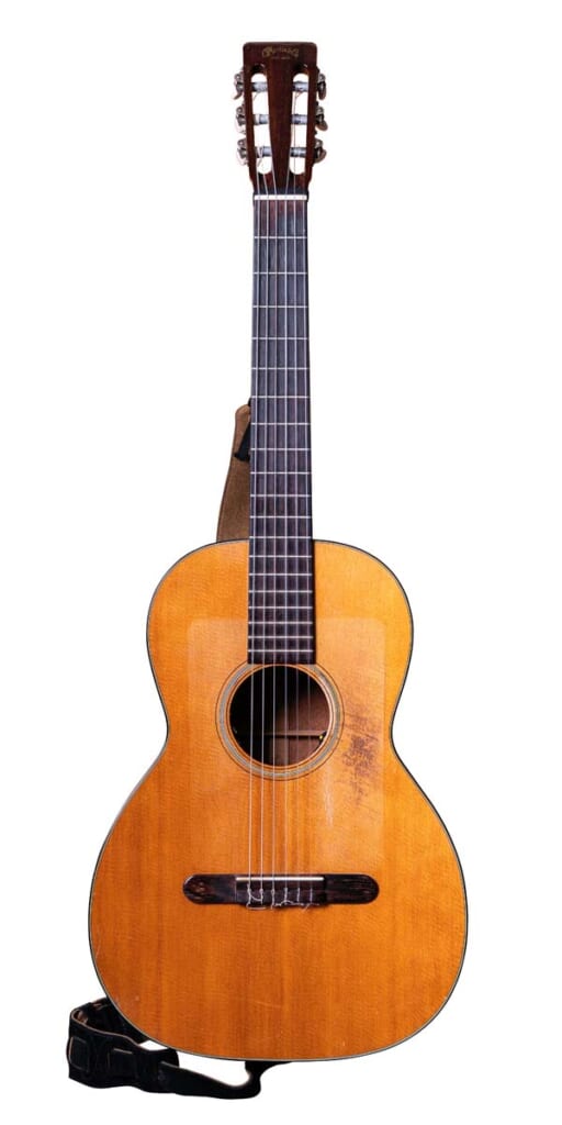 Martin／00-18C（前面）