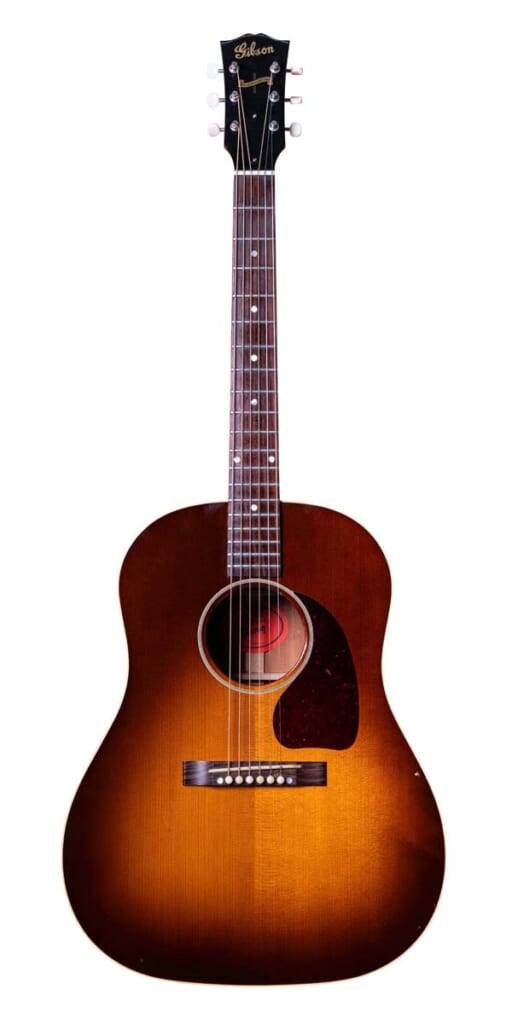 Gibson／Tamio Okuda J-45（前面）