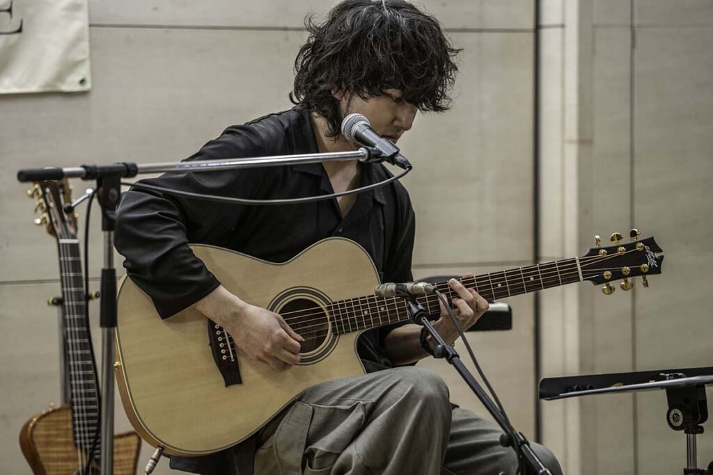 Maton/EBG808PF LTD