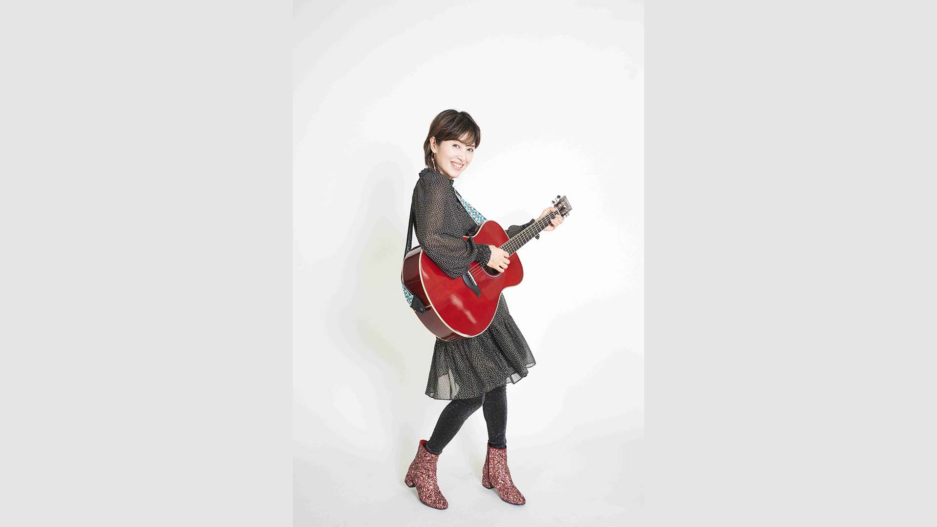 荻野目洋子のライブが11月に横浜・大阪で開催 アコギ/ウクレレの弾き語りにも注目!