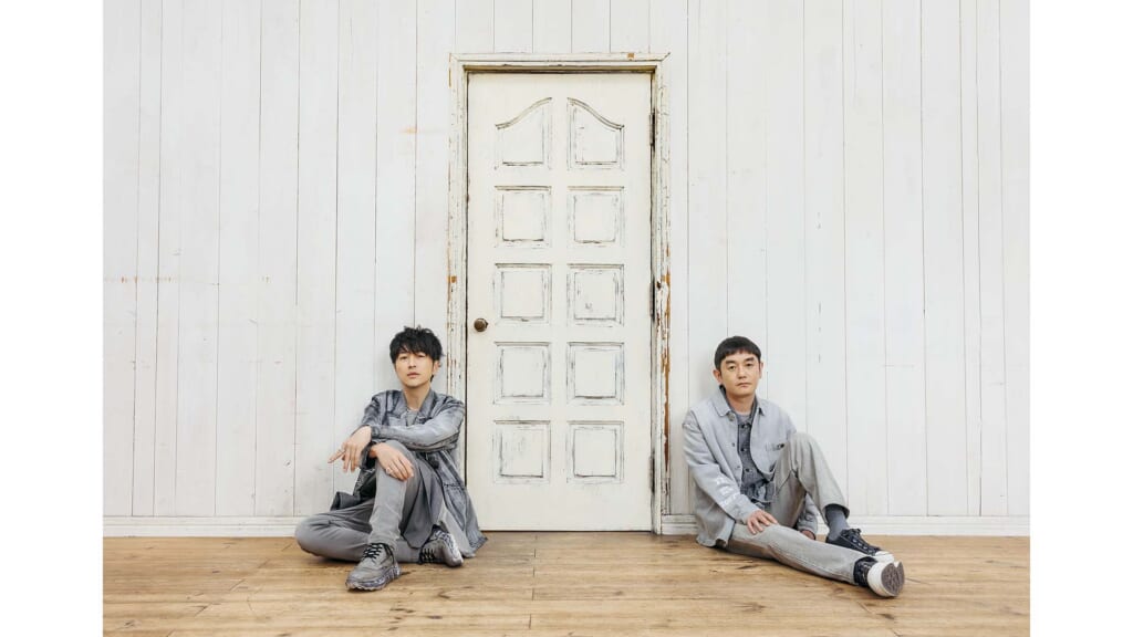 ゆずが2026年5月より、全国10ヵ所を巡る弾き語りアリーナ・ツアーを開催