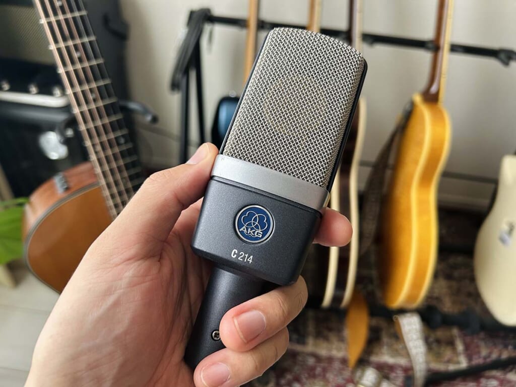 AKG C214