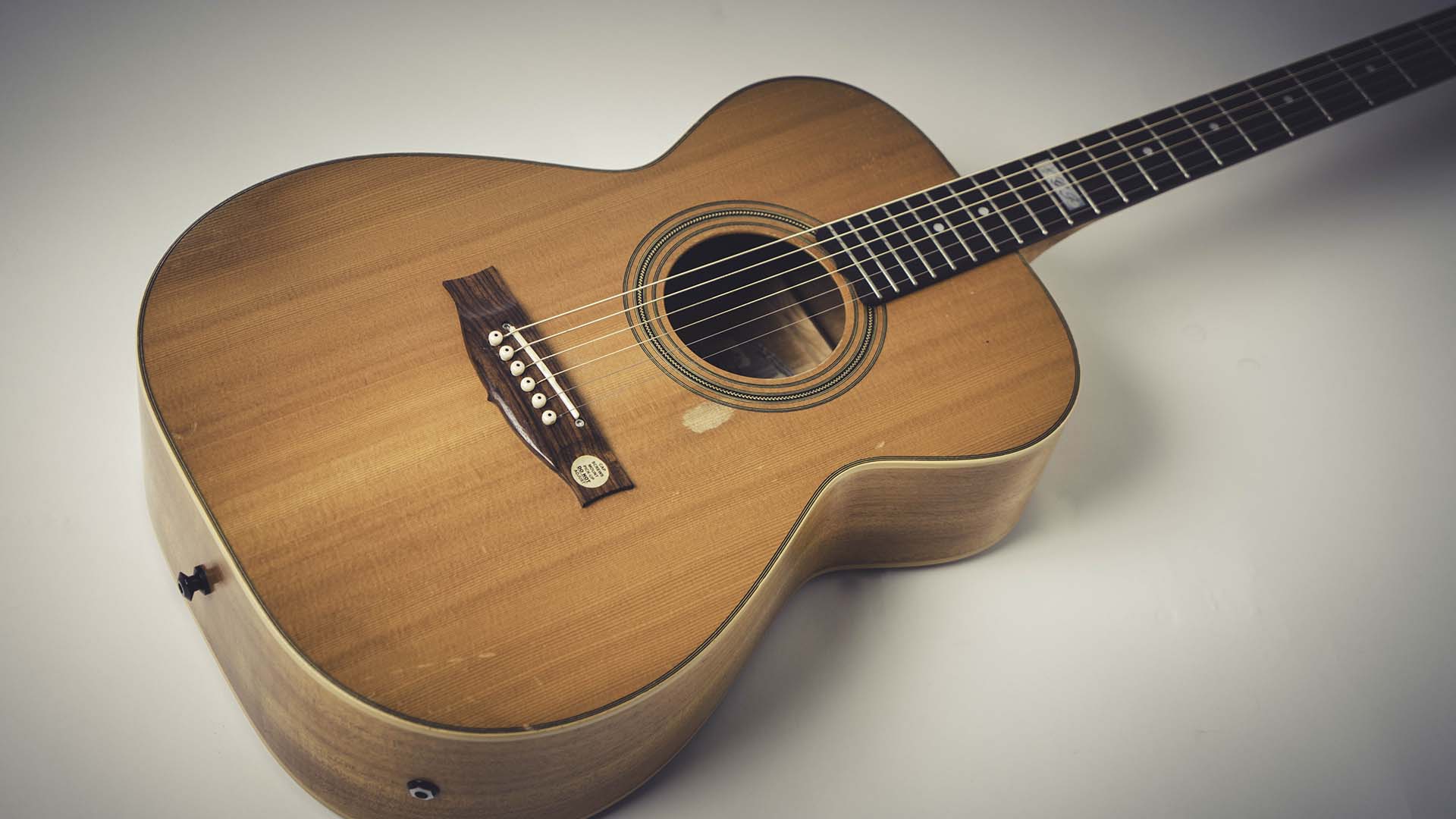 龍藏Ryuzoの“クリスマス”を奏でた、3本の愛用アコースティック・ギター