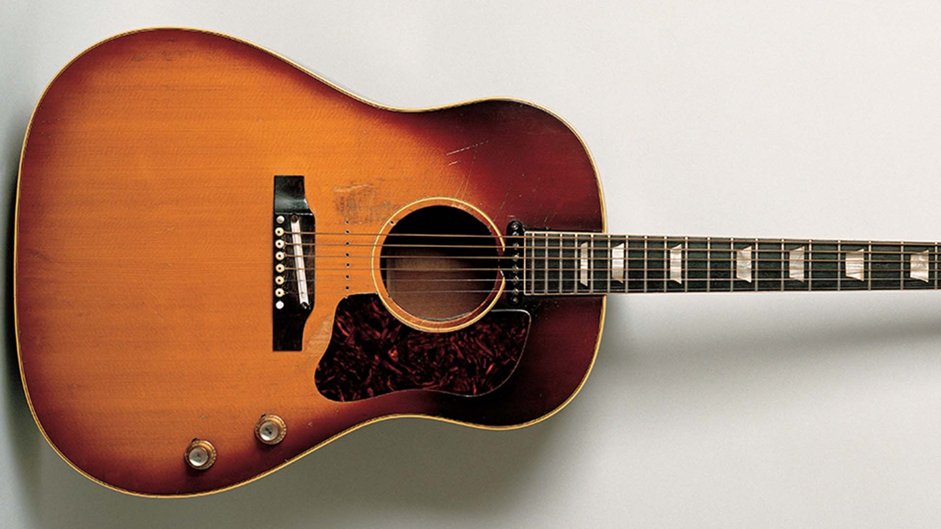 ビートルズの初期サウンドの要となったジョージ・ハリスンのギブソンJ-160E