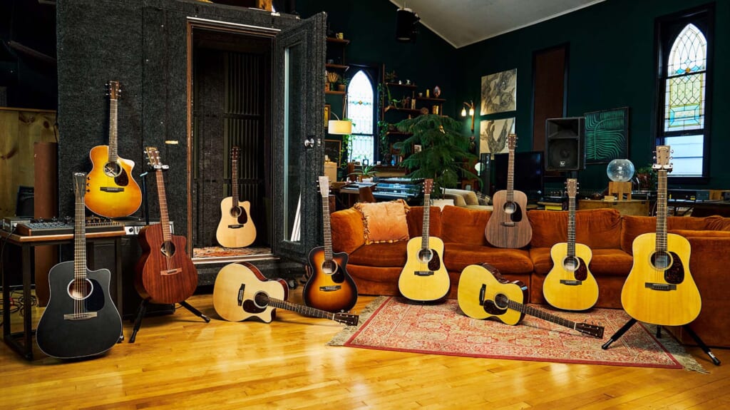 マーティンの新しいRoad SeriesがNAMM 2026で発表　Modern／Retroの2バージョンで計18本のエレアコが新登場