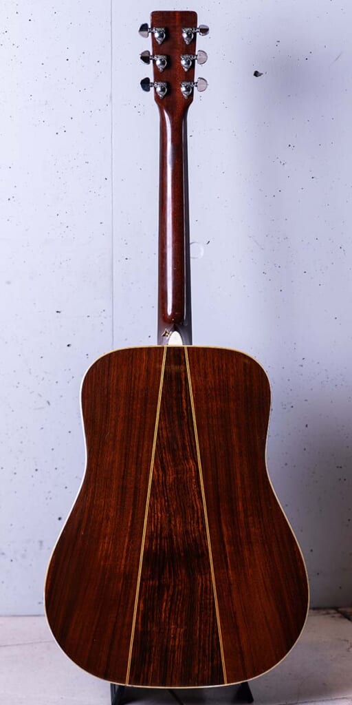 Martin／1977 D-35（背面）
