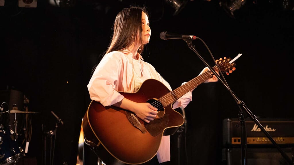 ギタージャンボリー“新弟子検査”グランプリの宏菜にインタビュー！　アコギ弾き語りの魅力と、出演への意気込みを聞く
