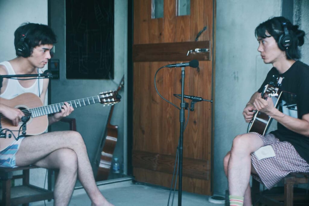 左=玉置周啓、右=加藤成順