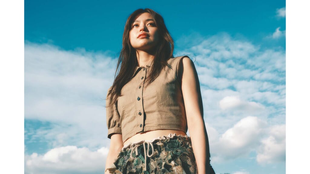 大東まみが6ヵ月連続リリースの第1弾新曲「Candy」、そして弾き語りライブ・シリーズ「交差点」の開催を発表