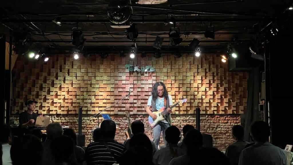 ギタリスト小倉博和が新譜『Moon Music』を引っさげたライブ・ツアー5公演を開催！